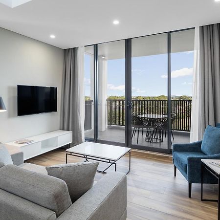 เมอริตัน สวีท โคเวิร์ดสตรีท มัสคอต Hotel ซิดนีย์ ภายนอก รูปภาพ Living room