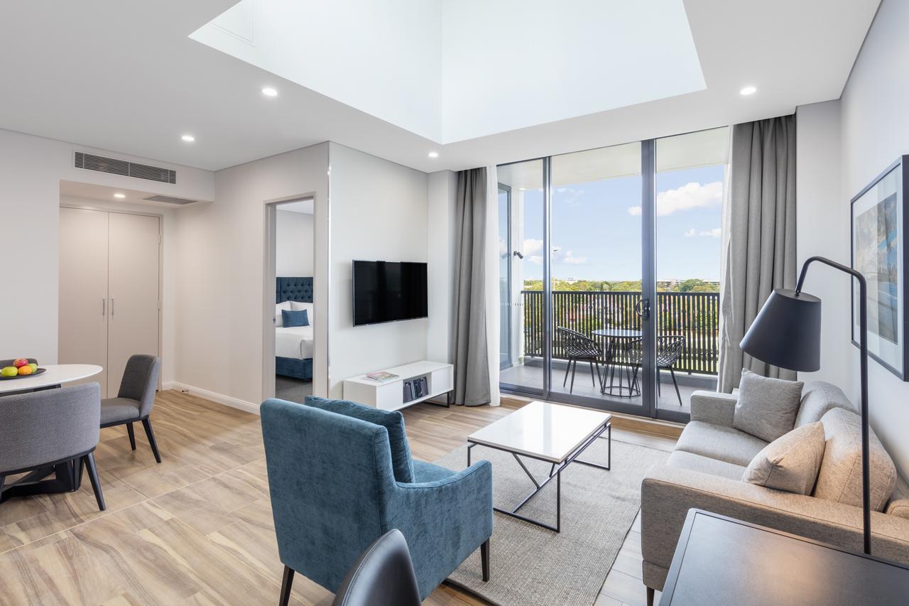เมอริตัน สวีท โคเวิร์ดสตรีท มัสคอต Hotel ซิดนีย์ ภายนอก รูปภาพ A typical apartment at the new residential development